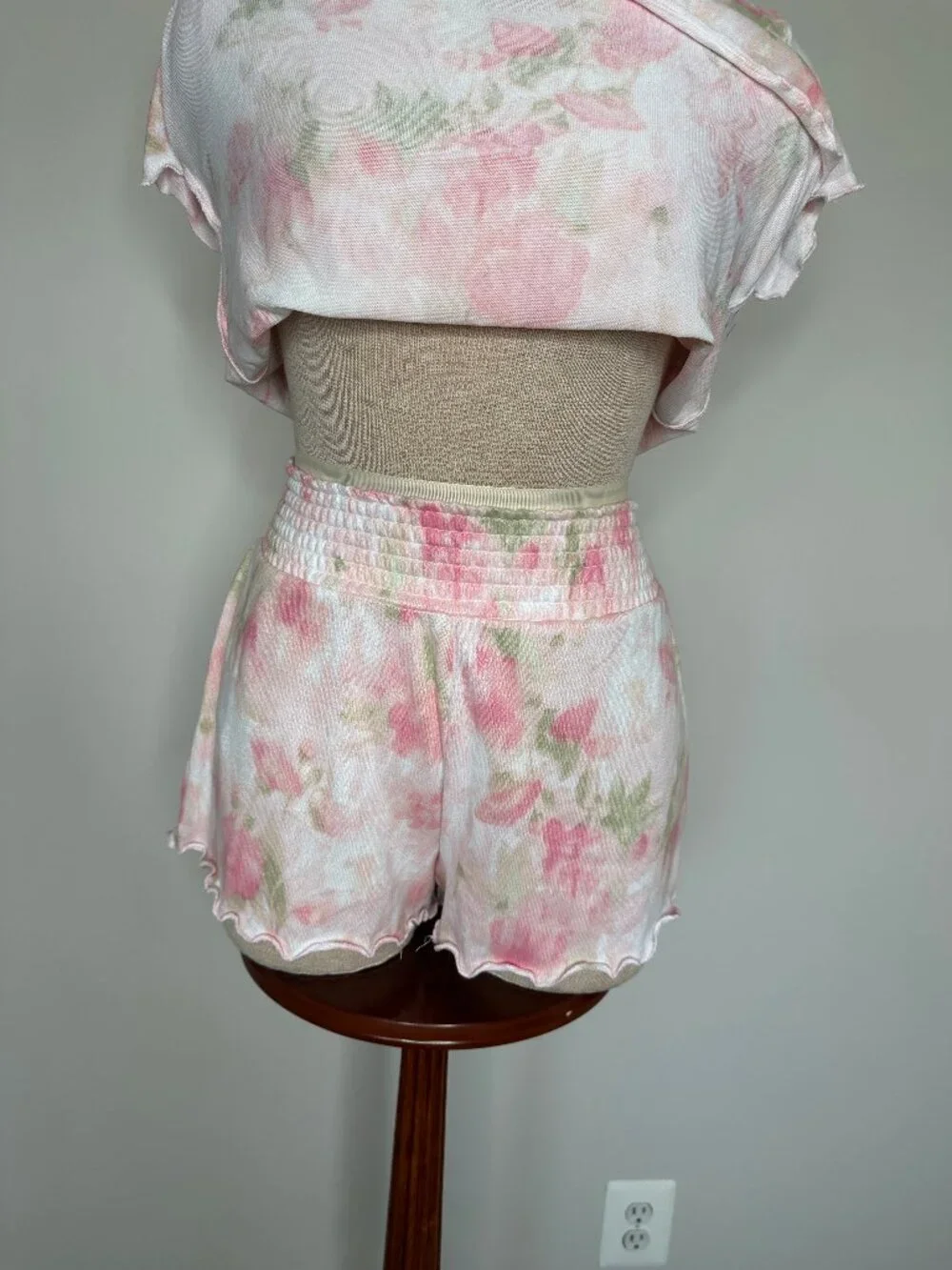 Laura Ashley Women's Vintage Floral Print Soft Cozy Short Pajama Set Size Small